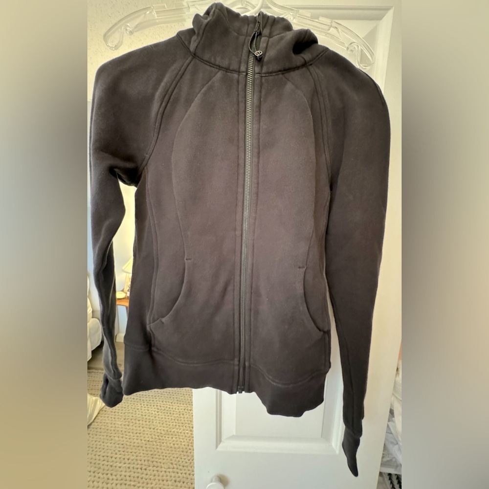 Lulu Lemon scuba full zip hoodie. Size 2.